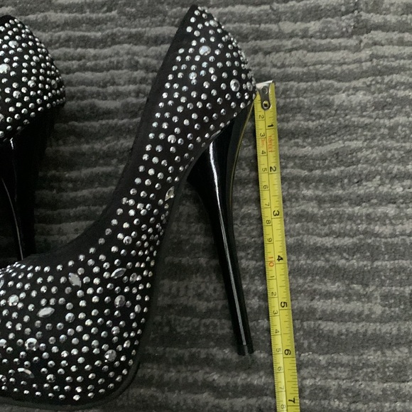 Jewel studded peep toe high heels - Picture 6 of 7